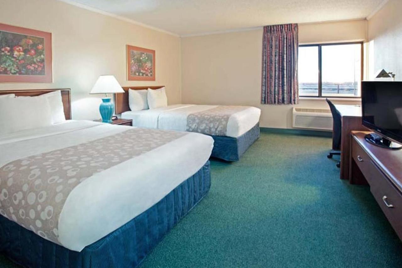 Norwood Inn & Suites Indianapolis East Post Drive エクステリア 写真