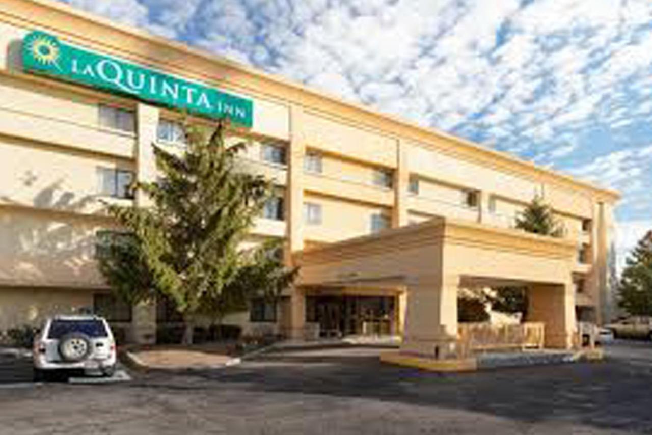 Norwood Inn & Suites Indianapolis East Post Drive エクステリア 写真